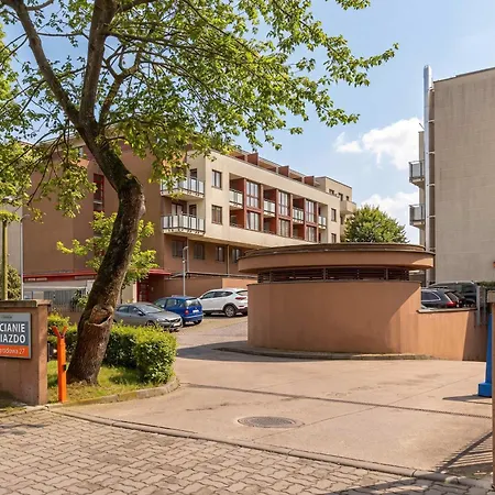 Rodzinny Z Parkingiem W Kolobrzegu By Renters شقة